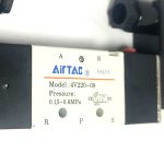 شیر برقی پنوماتیک برند ایرتک (AIRTAC) مدل 4V220-08 بوبین 220V